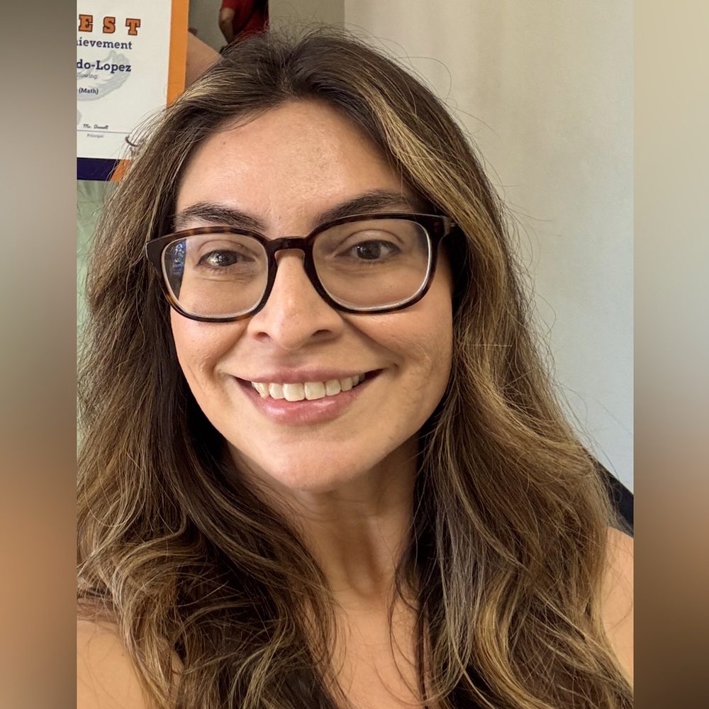 Meet your Posher, Larissa